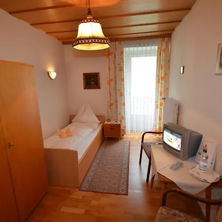 Gaestehaus Im Pfarrhof 2*