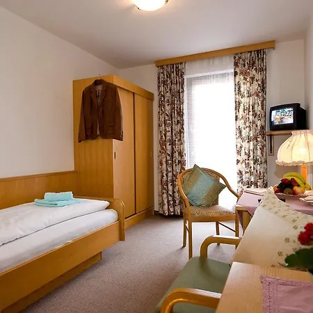 Frühstückspension Gaestehaus Im Pfarrhof Bad Hofgastein