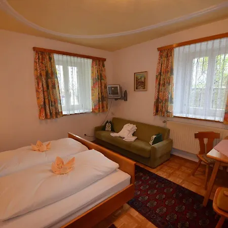 Gaestehaus Im Pfarrhof