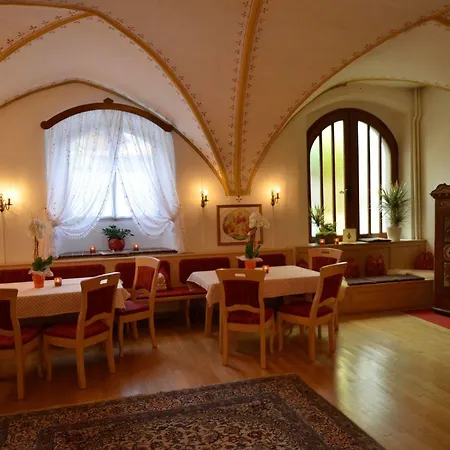 Gaestehaus Im Pfarrhof 2*